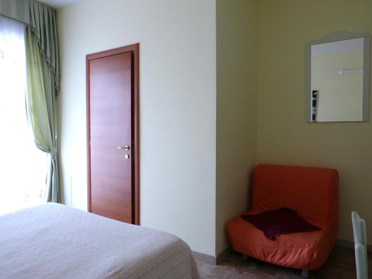 Le Mimose Bed & Breakfast Pescara Bagian luar foto